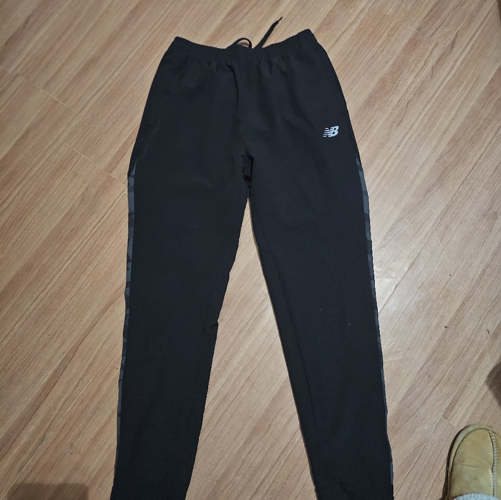 New balance black exercise pants size medium